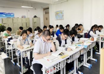 老师教学方式有什么不同，教学效果怎么样？