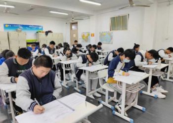 月考纪实 | 别具一格的“检阅战”！