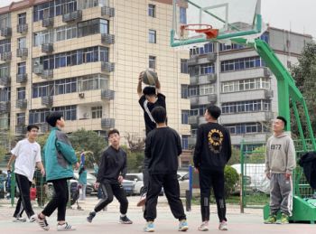 阳光大课间 | 迎“篮”而上，活力青春