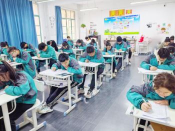 月考纪实 ——成功无捷径，学习应奋斗