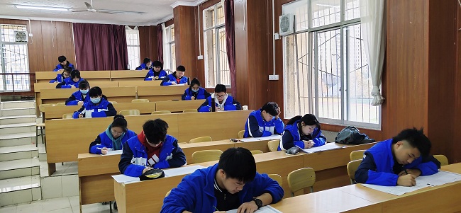 阶梯教室.jpg