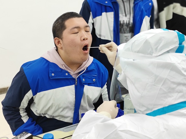 核酸采样_陕西北方工程技术学校