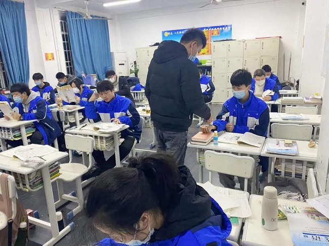 防疫测温_陕西北方工程技术学校