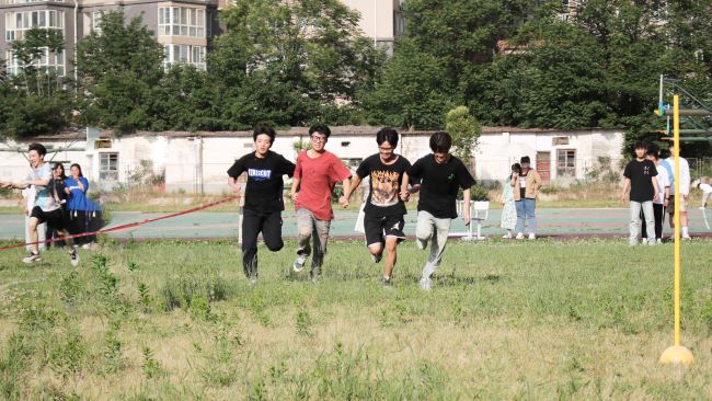 西安职业高中运动会 西安职业高中运动会