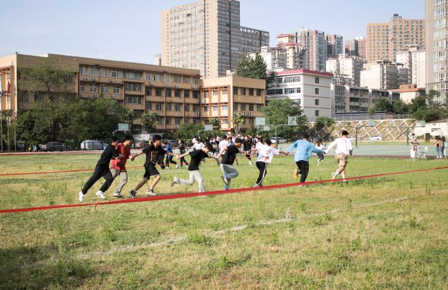 西安职业高中运动会 西安职业高中运动会