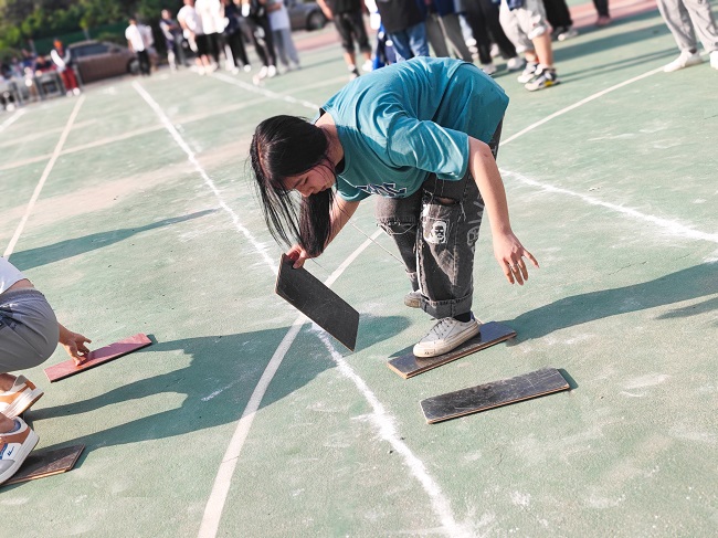 职业高中运动会 职业高中运动会