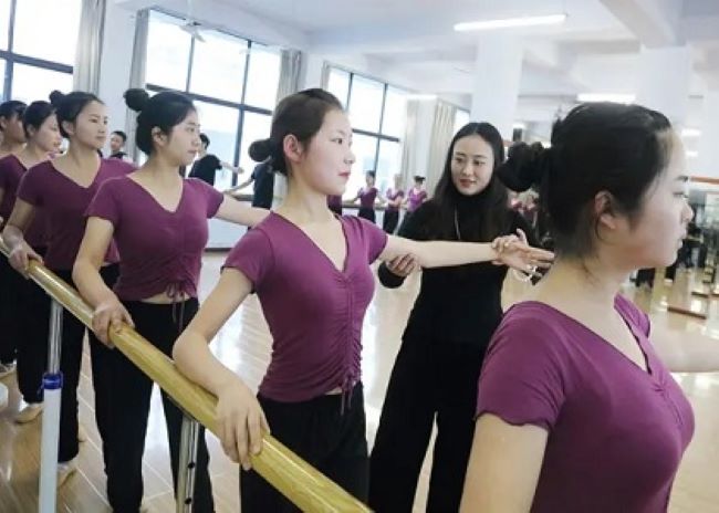 西安职业高中